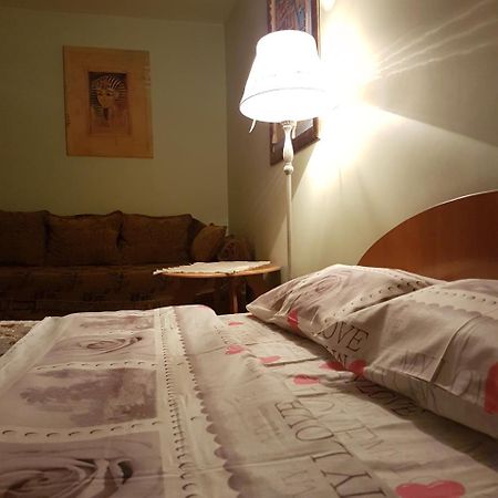 House Hotel Apartments 2 Ρίβνε Εξωτερικό φωτογραφία