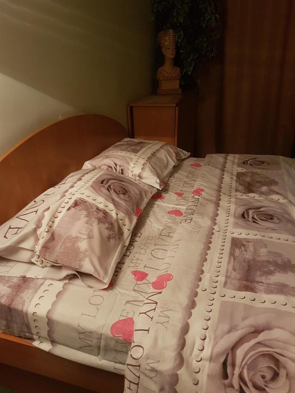 House Hotel Apartments 2 Ρίβνε Εξωτερικό φωτογραφία